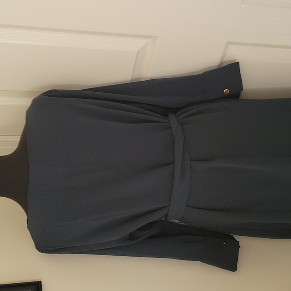 Dress - Picture 4 of 11